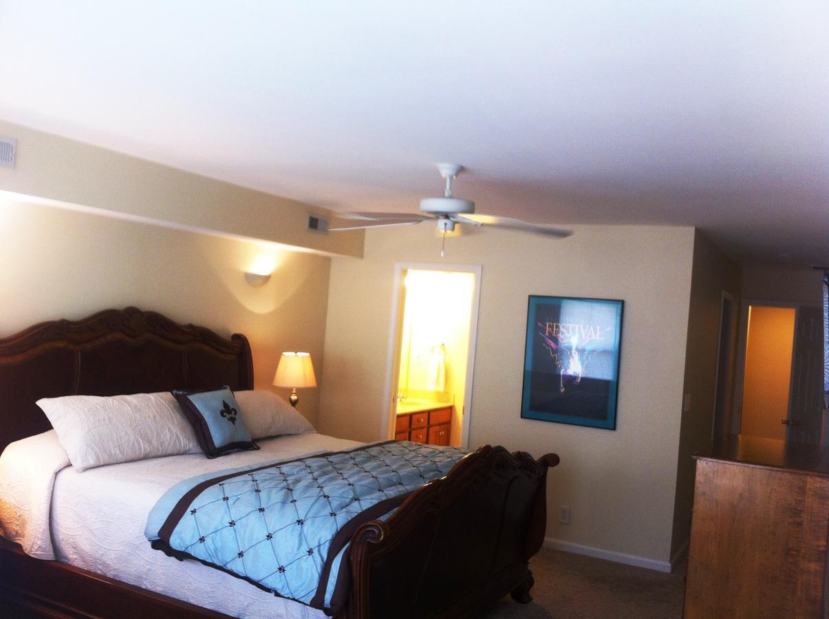 Restaurant Row Townhouse 2 King Bedrooms ลุยส์วิลล์ ภายนอก รูปภาพ